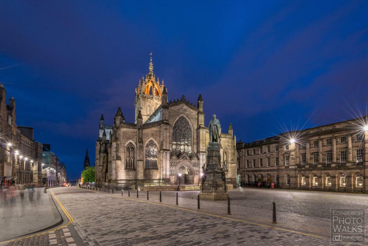Royal Mile St Giles St Apartment Edinburgh Exterior photo