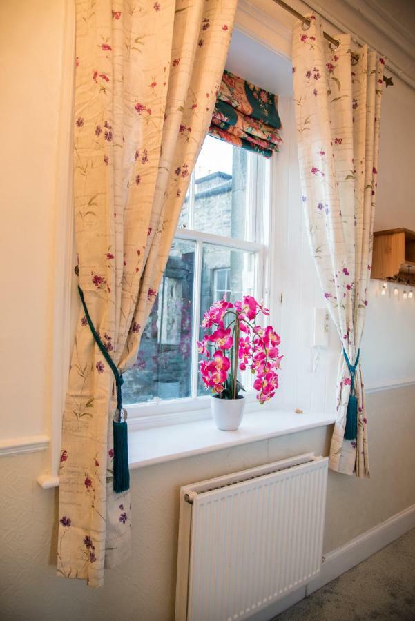 Royal Mile St Giles St Apartment Edinburgh Exterior photo
